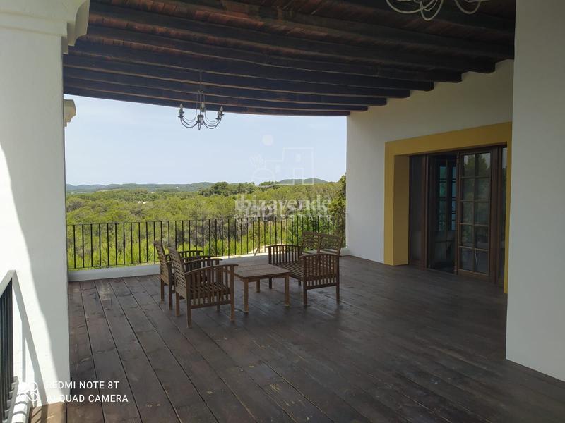 Foto 9a8fc807-a3d4-4a9f-84a3-f379bc6e4931. Affitto casa con riscaldamento parcheggio piscina in Santa Eulària