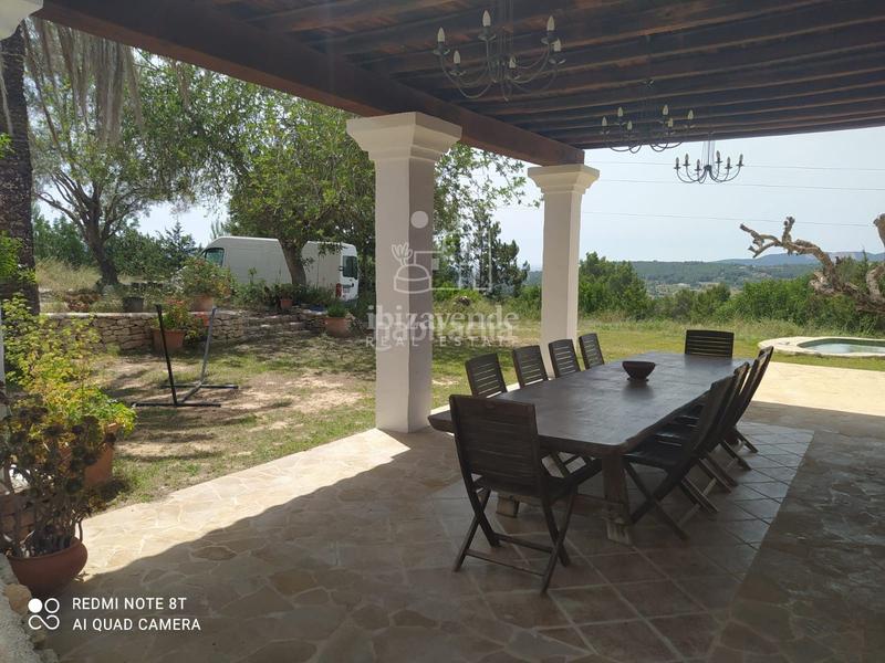 Foto 0d68690b-44b4-45fd-90fe-a475598dcc68. Alquiler casa  amplia situada junto al colegio morna en Santa Eulària