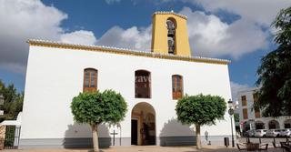 Landgut  Venda de sa picassa. Parcela urbana con proyecto en santa gertrudis