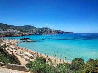 Attique  Del sol. Magnifico atico reformado en primera linea de playa en cala tari