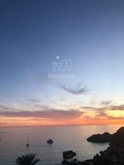 Dachwohnung  Del sol. Magnifico ático reformado en primera linea de playa en cala tari