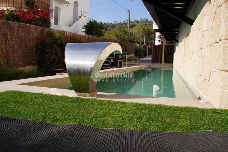 Foto f68b1f19-1b18-4a9c-b45b-f61fc0ebdcd3. Affitto appartamento con riscaldamento parcheggio piscina in Sant Antoni de Portmany