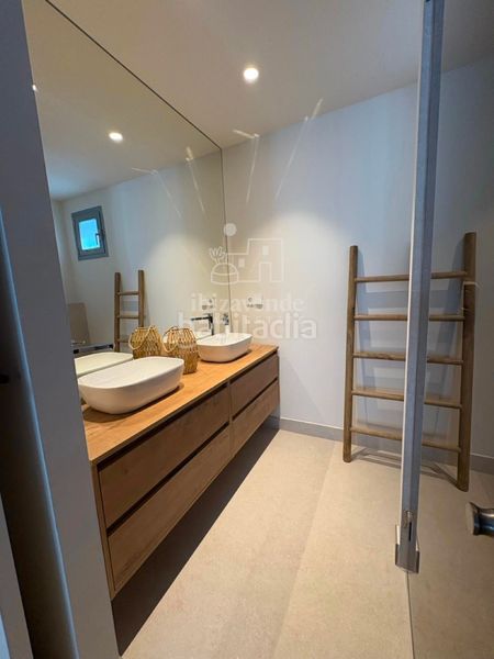 Foto 4de7d596-cc6c-4f59-a0a6-fbe79dbccbe8. Miete etagenwohnung mit heizung parking pool in Sant Antoni de Portmany