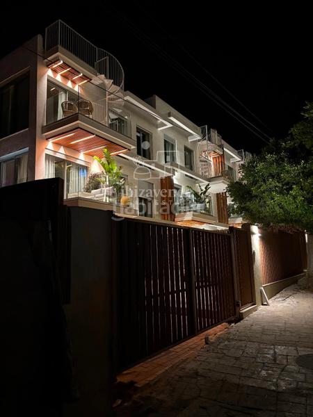 Foto 52df1ea5-1c9f-4d4e-aa55-89ed72ee88f1. Affitto appartamento con riscaldamento parcheggio piscina in Sant Antoni de Portmany