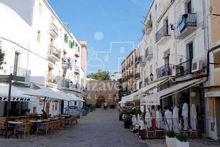 Lloguer Pis  Plaza de vila. Alquiler anual. encantador apartamento dalt vila.