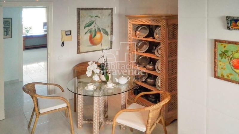 Foto 5a976eae-9e45-4d89-8d86-40f9ebb31966. Location appartement avec chauffage piscine dans Marina Botafoc-Talamanca Ibiza