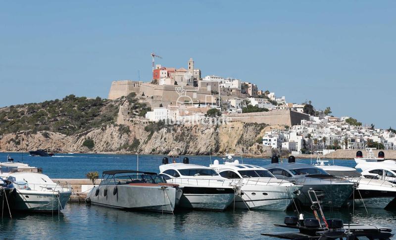 Foto 77421e11-bf34-4e65-92ff-bb915fc66062. Appartement avec chauffage parking piscine dans S´Eixample-Can Misses Ibiza