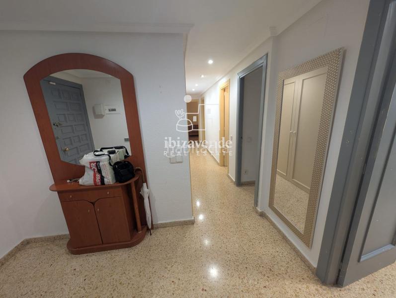 Foto 5ec41f0e-299c-4290-b346-b392d2496a6c. Location appartement dans S´Eixample-Can Misses Ibiza