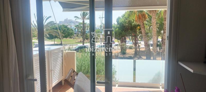 Foto ea16c9ca-4248-4196-9419-bfb80e1766a0. Lloguer pis amb calefacció aparcament piscina a Marina Botafoc-Talamanca Ibiza