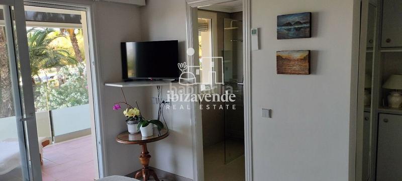 Foto bb56190b-9ffd-41d6-8c0f-98a58e80a011. Miete etagenwohnung mit heizung parking pool in Marina Botafoc-Talamanca Ibiza