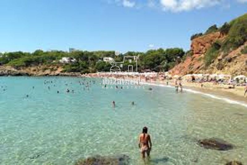 Foto ad388a85-1c46-4cb9-b920-296b62bfce9e. Pis amb calefacció aparcament piscina a Santa Eulària des riu Santa Eulària