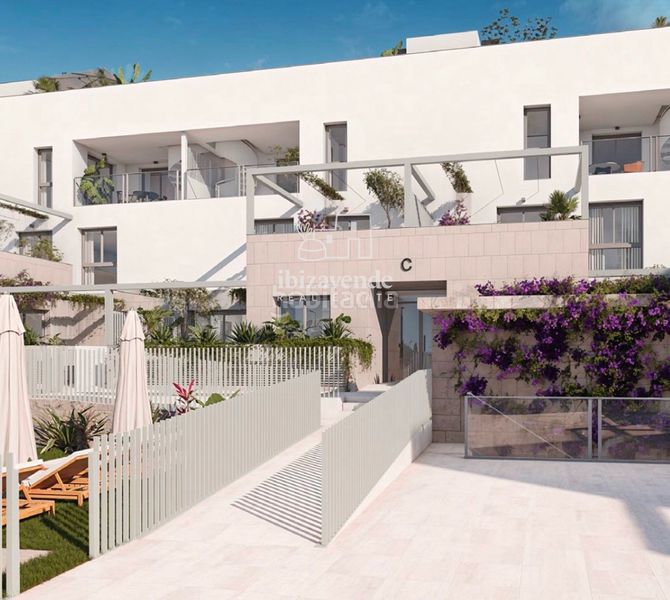 Foto c23c5f4e-e5d1-4fd4-925c-b8e24577cbb7. Pis amb aparcament piscina a Ses Figueretes - Platja d'en Bossa - Cas Serres Ibiza
