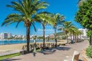 Rent Penthouse  Alicante. Ático completamente renovado en el centro de san antonio