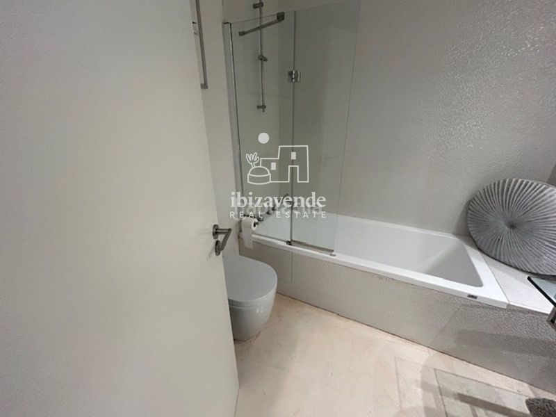 Foto e3fbbb21-3eb0-42e8-a25e-738fa274e792. Pis amb aparcament a Formentera