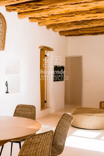 Foto 318d6e67-6612-40fa-8915-7c61250e0c93. Lloguer xalet amb calefacció aparcament piscina a Sant Joan de Labritja