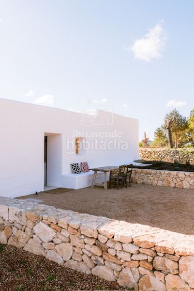 Foto 5ad9324e-2a96-49e5-992b-e445ed09b8d4. Lloguer xalet amb calefacció aparcament piscina a Sant Joan de Labritja