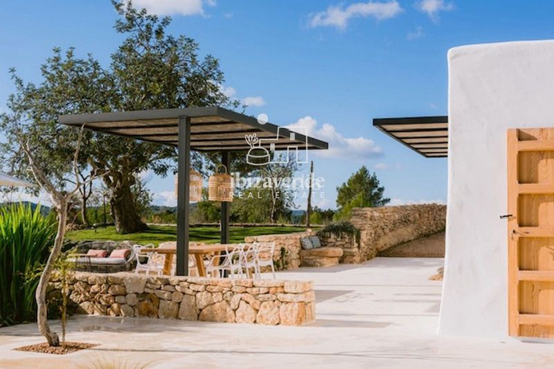 Foto 71683e64-6475-4abb-99dc-d8d80e216c53. Lloguer xalet amb calefacció aparcament piscina a Sant Joan de Labritja