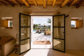 Rent Chalet  Cas vidals. Fantástica finca cerca de san juan, totalmente renovada
