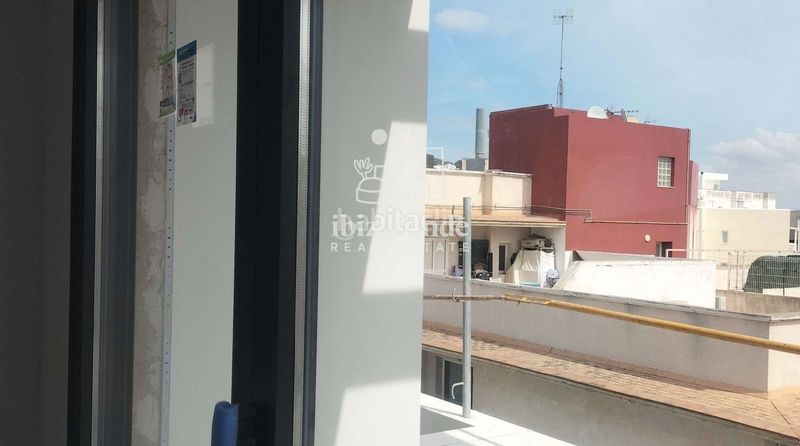 Foto 062f042b-9a02-46ef-b07d-b50a0884a36f. Penthouse with parking pool in Sant Antoni de Portmany