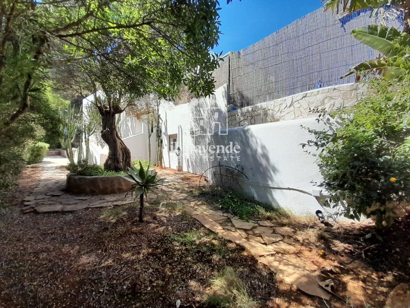 Foto 0000474e-edda-4be9-855a-188055d8cedd. Casa amb calefacció aparcament piscina a Santa Eulària des riu Santa Eulària