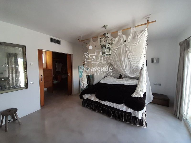 Foto 0e566729-b53a-4317-9ed2-22b85431d229. Casa amb calefacció aparcament piscina a Santa Eulària des riu Santa Eulària