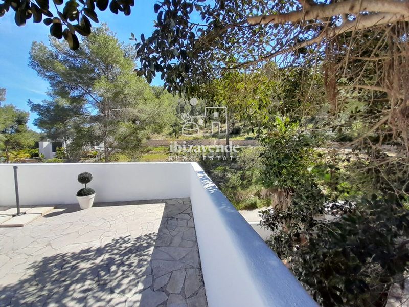 Foto 37ee9a3b-077f-4d57-ba5d-eb4c4d6eee53. Casa amb calefacció aparcament piscina a Santa Eulària des riu Santa Eulària