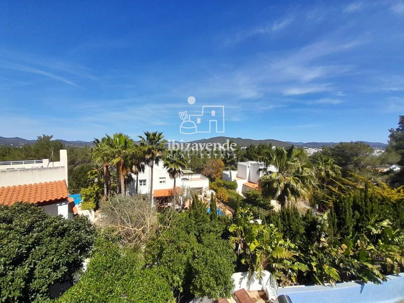 Foto 8c5e8004-c472-4565-acd1-8e1e4532be5b. Casa amb calefacció aparcament piscina a Santa Eulària des riu Santa Eulària