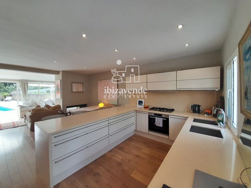 Foto 148871af-0403-4724-9641-333e886aef6a. Casa amb aparcament piscina a Sant Carles Santa Eulària