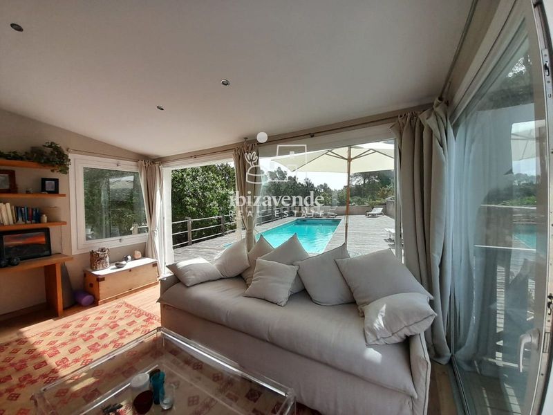 Foto 31148b05-3042-4121-b618-6dbcfc990625. Casa amb aparcament piscina a Sant Carles Santa Eulària