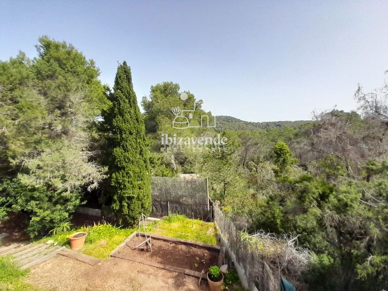 Foto 6ee6e44f-837d-4d8f-9d1c-8c40445edc60. Casa amb aparcament piscina a Sant Carles Santa Eulària