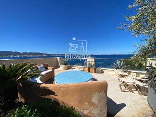Location Appartement  Cala gracio 35, portal 2, piso 2-b. Piso con terraza con vistas al mar en cala gracio