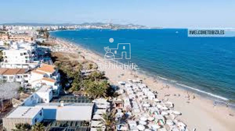 Foto d88728e2-48b9-42ff-85c3-5955297f7801. Rent flat with parking pool in Ses Figueretes - Platja d'en Bossa - Cas Serres Ibiza