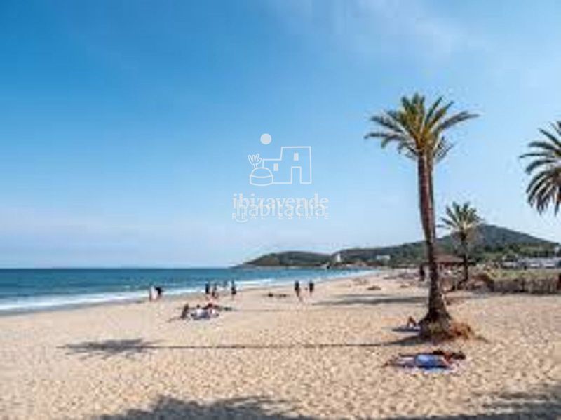 Foto e9e24b93-f77a-430f-94e9-62bb4a0c6dda. Rent flat with parking pool in Ses Figueretes - Platja d'en Bossa - Cas Serres Ibiza