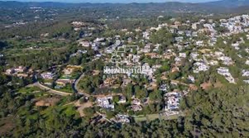 Foto dc73bc36-d7fd-41f2-a939-29064bdb574e. Casa amb piscina a Can Furnet Santa Eulària