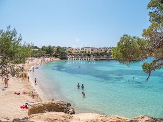 Terreny residencial  Cala de bou. Parcela urbana con potencial turístico en san antonio