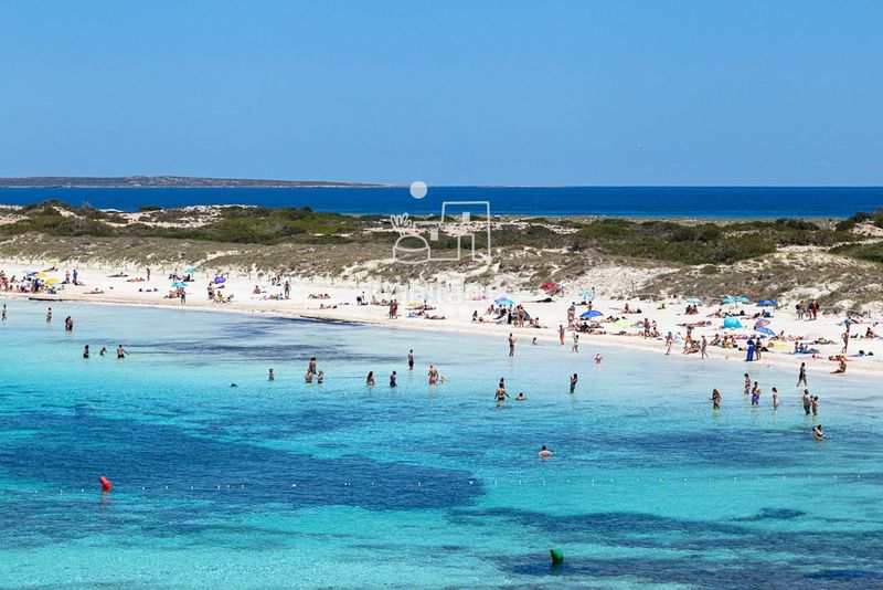 Foto 7e525e28-a5fe-4b6c-87e9-d8f816b6c695. Casa a Formentera