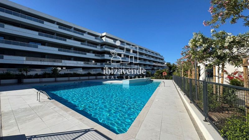 Foto 911906c4-2253-4ef6-a7ab-aeb63e3794f6. Lloguer pis amb piscina a Ses Figueretes - Platja d'en Bossa - Cas Serres Ibiza