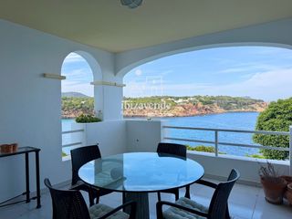 Rent Flat  S`espartar, edificio aguamarina. Apartamento en cala llenya con vistas al mar