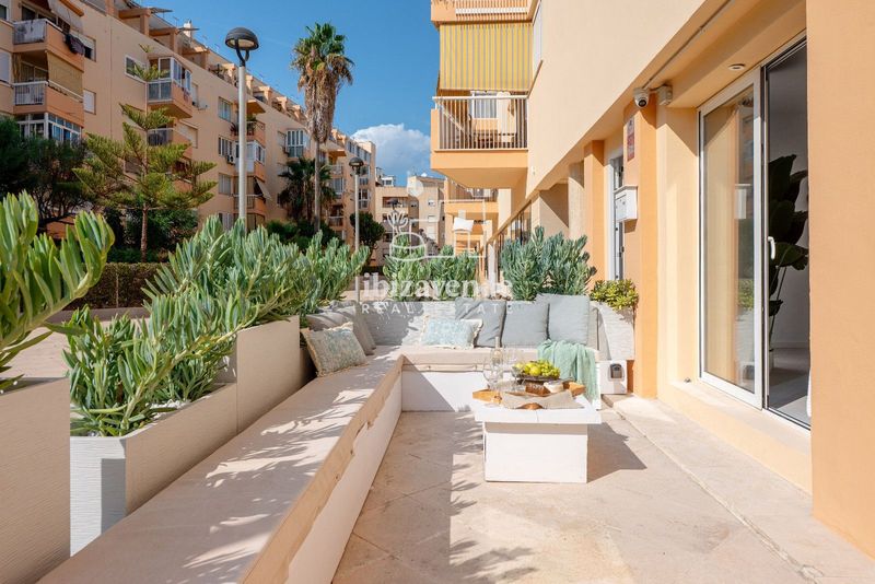 Foto c0d609d9-5b39-44e9-b6e6-0d873a8bb1f5. Pis amb calefacció a Ses Figueretes - Platja d'en Bossa - Cas Serres Ibiza