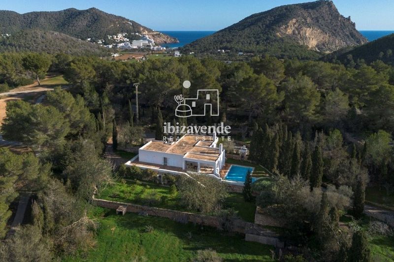 Foto 5772d29e-b1cc-44df-ba16-2274619a7dc4. Casa amb piscina a Roca Llisa Santa Eulària
