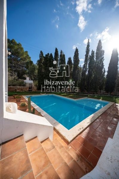 Foto 7ca8572f-37d8-4cd9-a96f-2d3c9bd2f4d0. Casa amb piscina a Roca Llisa Santa Eulària