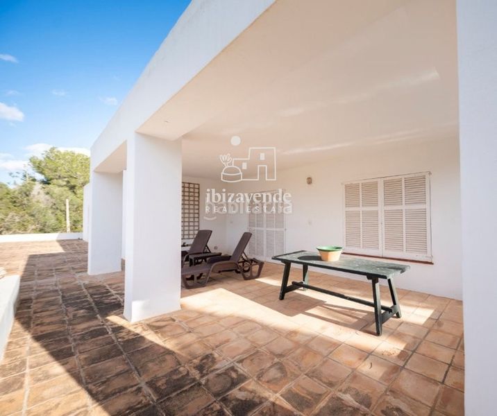 Foto f02e8d45-81d8-46ac-a9c7-343e88854fc6. Casa amb piscina a Roca Llisa Santa Eulària