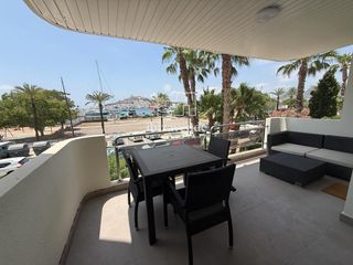 Rent Flat  Joan carles i. Apartamento en primera línea en botafoch reformado