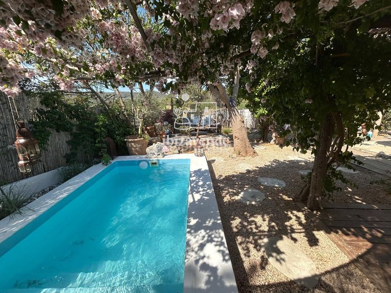Foto 6b16cf0a-b2e2-4e6e-97ed-a93ced6b0c9f. Casa amb piscina a S´Eixample-Can Misses Ibiza