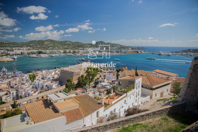 Foto 5a47d49c-ea53-4f81-aea8-9206d08edfaf. Pis a Dalt Vila-La Marina Ibiza