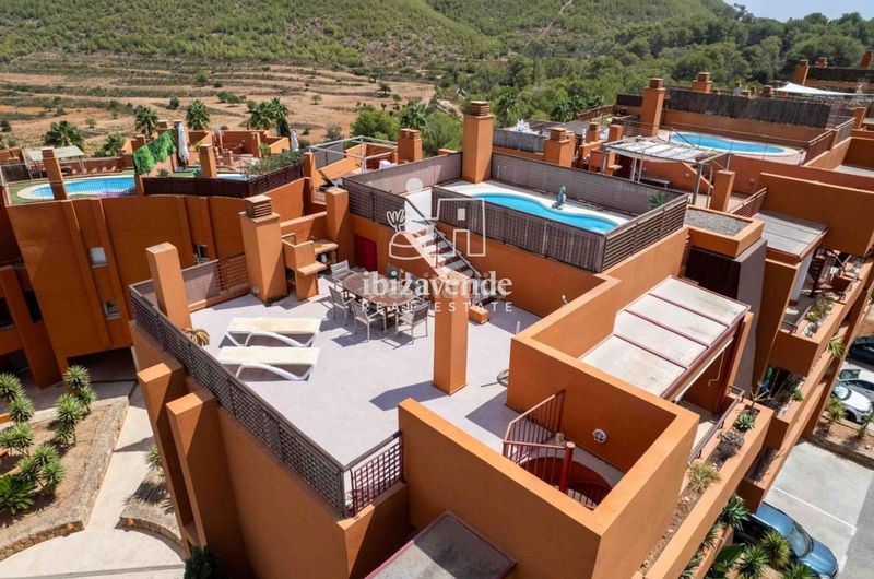Foto 420d06b7-9659-40ec-af37-53f1ba5b6612. Dúplex amb aparcament piscina a Roca Llisa Santa Eulària