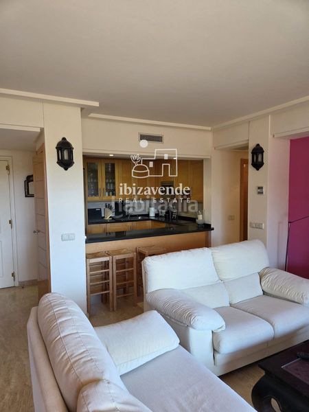 Foto f0c79b6c-7778-4b50-8ce9-1c69ce68121f. Dúplex amb aparcament piscina a Roca Llisa Santa Eulària