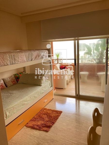 Foto f28b8c1b-d2e0-4601-b00e-7a4422777b12. Pis amb calefacció aparcament piscina a Roca Llisa Santa Eulària
