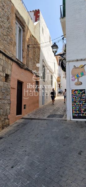 Foto b2861d17-b35b-4588-9549-7d5bf4f6be4b. Casa a Puig des Molins Ibiza