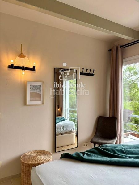 Foto 372cad94-54c5-4691-b400-e9347e4b22a8. Casa adossada amb aparcament piscina a Santa Eulària des riu Santa Eulària